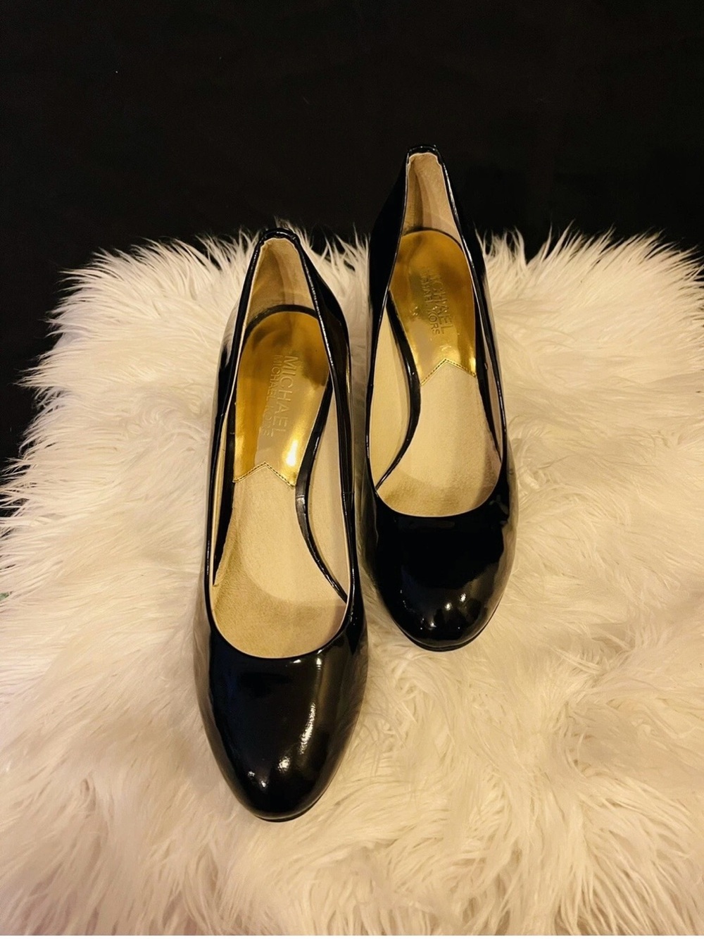 MICHAEL KORS BLACK PATENT LEATHER HIGH HEEL ROUND TOE SHOES 8.5M